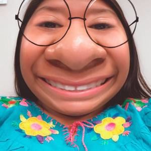 Meet your Posher, Priscila